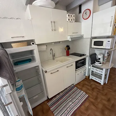 T2 Avec Piscine, Parking Prive, Proche - 4 Couchages - - Fr-1-388-8 Apartmán *